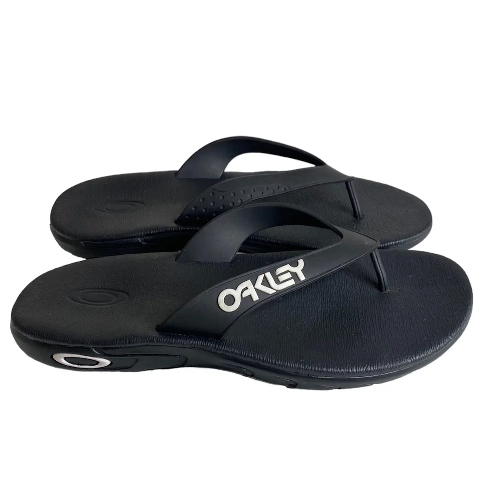 NWOT Oakley B1B Flip Flop black sandals men’s size 13